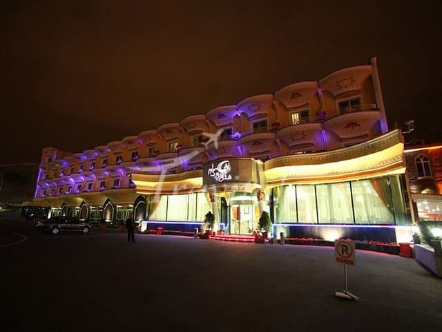 Eram Hotel – Tehran - view 1