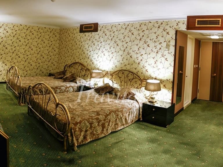 Laleh Hotel – Tehran