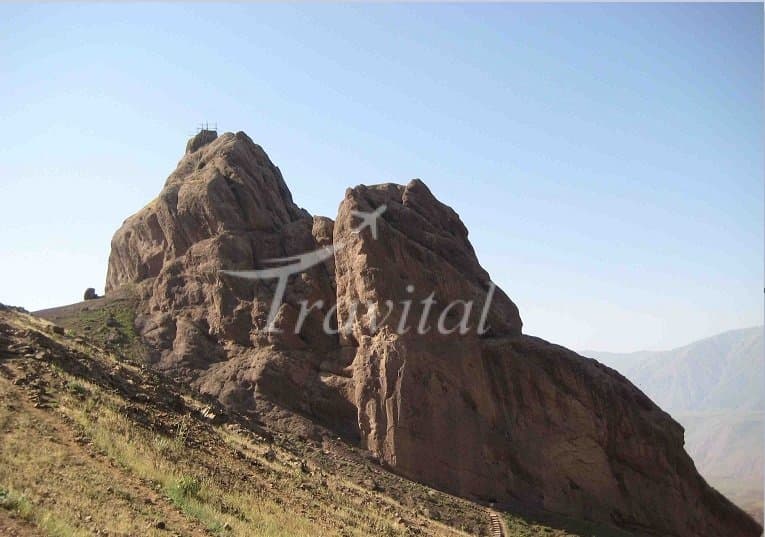 Alamoot Castle 