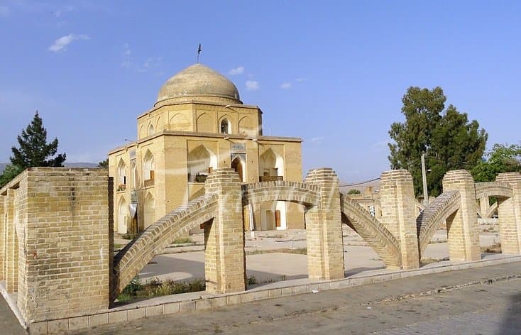 Bibi Dokhtaran Mausoleum 