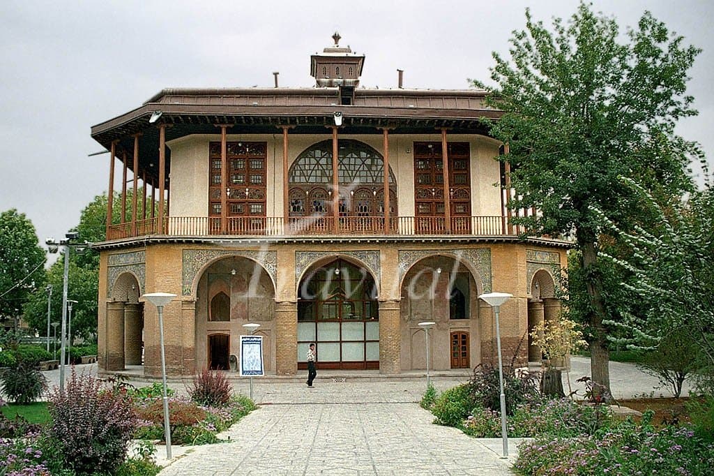 Chehel Sotune Edifice – Qazvin - view 2