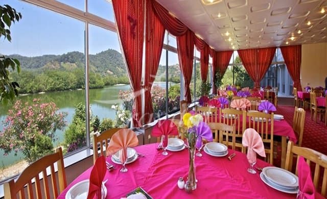 Espinas Hotel – Astara