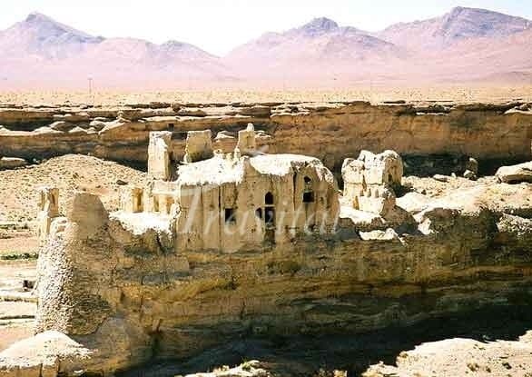 Izad Khast Castle – Abadeh