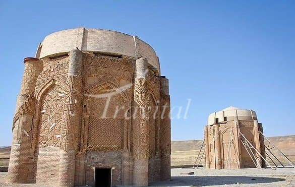 Kharaqan Tomb Towers – Qazvin - view 3
