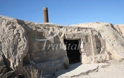 Khark Ancient Graveyard, Khark – Bushehr - view 2