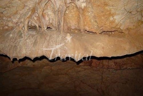 Kharmanehsar Cave 