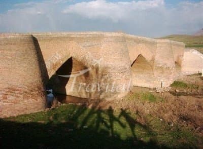 Khosrow Abad Broken Bridge 