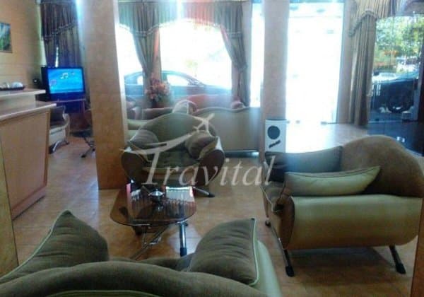 Mad Hotel – Saqez