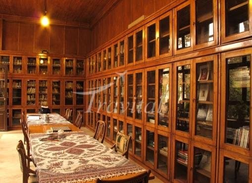 Moghadam Museum of Tehran University 