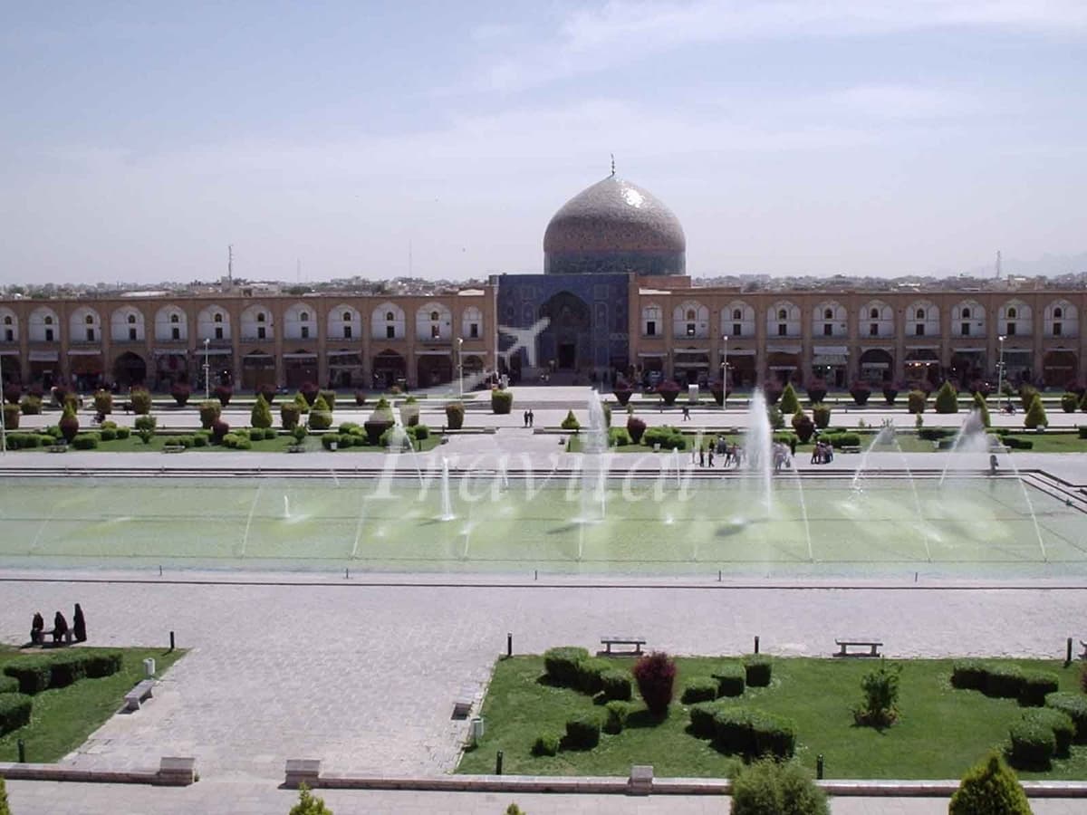 Naqsh-e Jahan Square – Isfahan - view 3