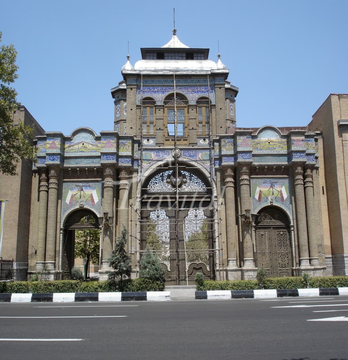 National Garden (Baq-e-Melli) Gateway – Tehran - view 3