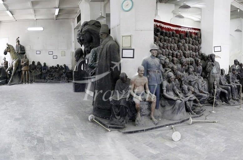 Ostad Sanati (13th Aban) Museum 