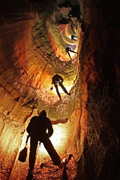 Parau Cave 