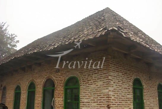 Peer Qotbeddin Tomb 