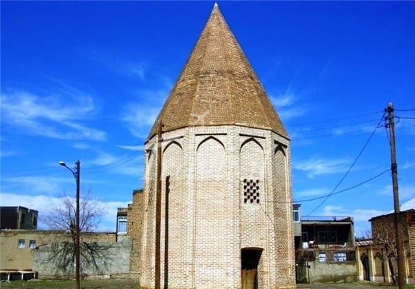 Qorban Tower – Hamedan - view 2