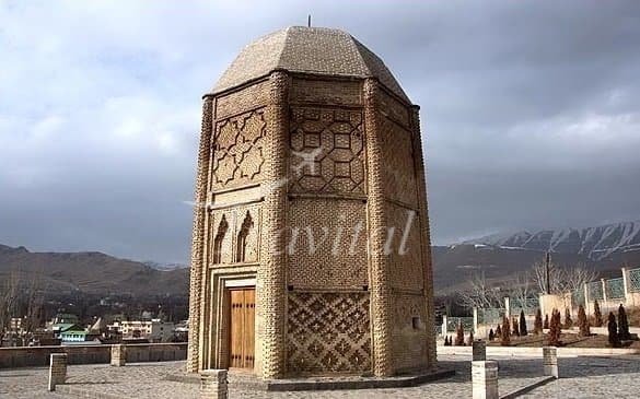 Sheikh Shebli Mausoleum and Tower – Damavand - view 2