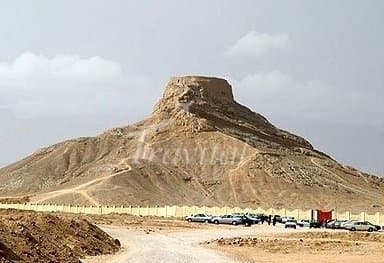 Sokoot Minaret (Zoroastrian Graves) 