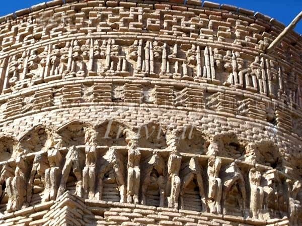 Tughrul Tower – Damghan - view 3