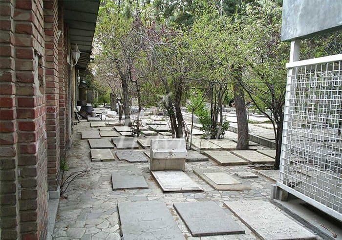 Zahirodoleh Graveyard – Tehran - view 3
