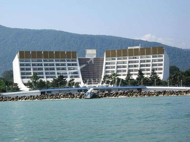 Parsian Azadi Khazar Hotel – Chalus - view 1