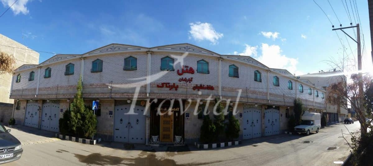 Hakhamaneshian Partak Hotel – Isfahan - view 1