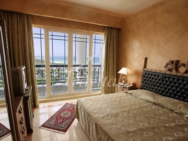 Dariush Hotel – Kish