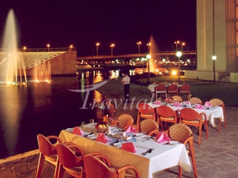 Apadana Hotel – Mashhad