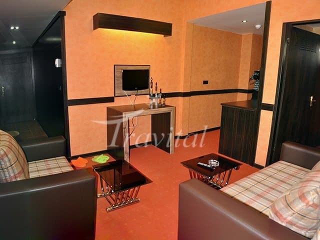 Apadana Hotel – Mashhad