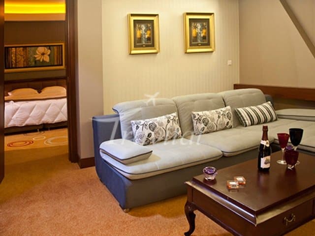 Grand Hotel – Shiraz