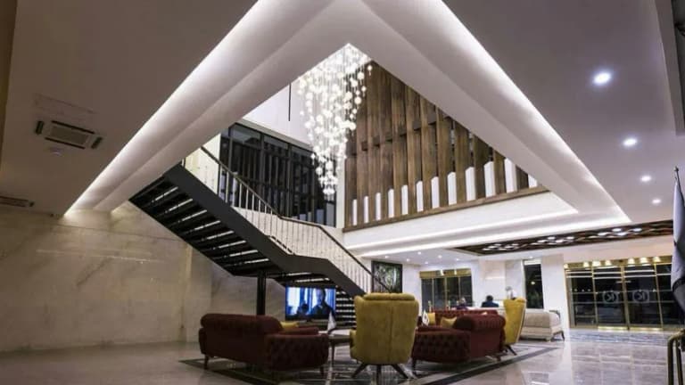 Katibeh Hotel – Hamedan