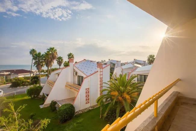Shahr Complex Tourism – Nur