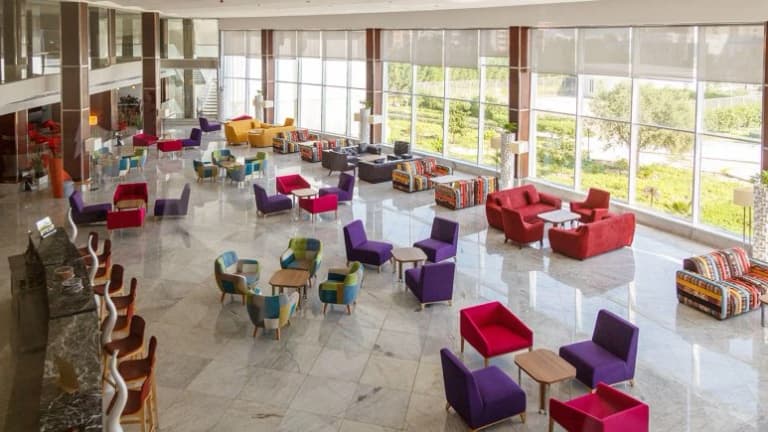 International Hotel – Kish