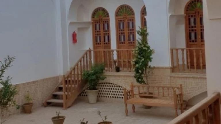 Givak Traditional Residence – Kashan