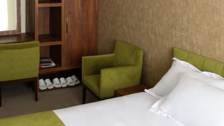 Minu Hotel – Ghazvin