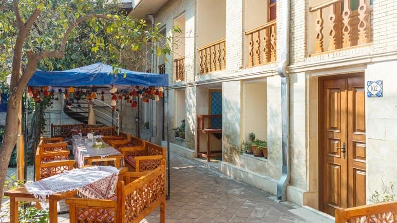 Panj Dari Traditional Residence – Shiraz - view 3