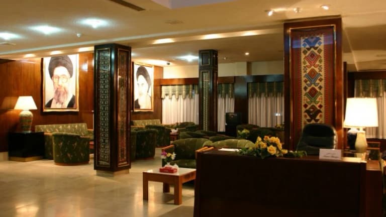Laleh Hotel – Sarein
