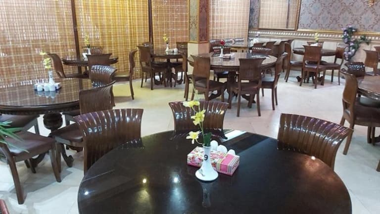 Boostan Hotel – Sarein