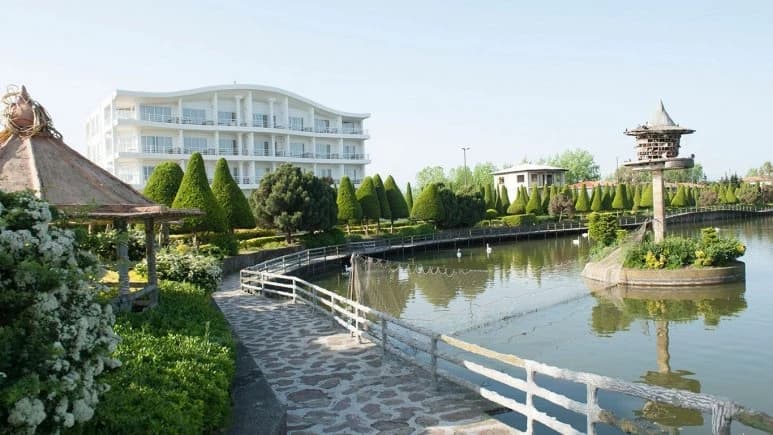 Setareh Darya Hotel – Chamkhaleh - view 2