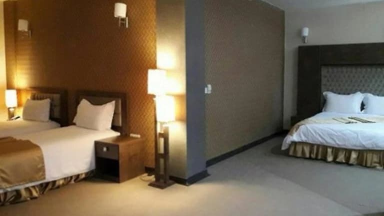 Haleh Hotel – Baneh