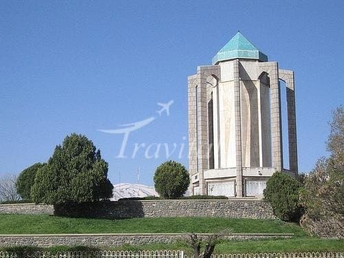 Baba Taher Oryan Tomb – Hamedan - view 2