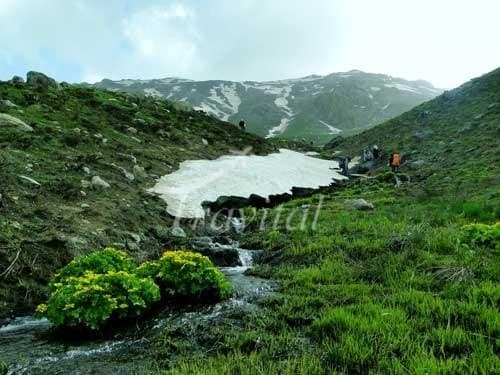 Chehel Cheshmeh Mountain – Divandareh - view 2