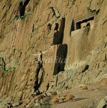 Dokan Davood Inscription – Sar Pol-e-Zahab - view 1