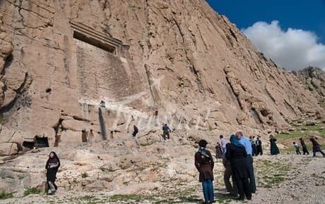 Dokan Davood Inscription – Sar Pol-e-Zahab - view 3