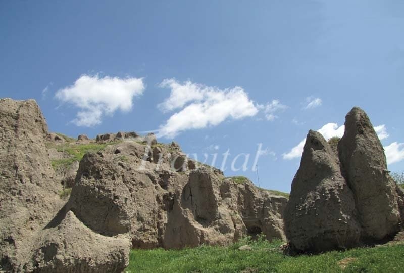 Kharabeh (Yazdgerd) Castle – Malayer - view 2