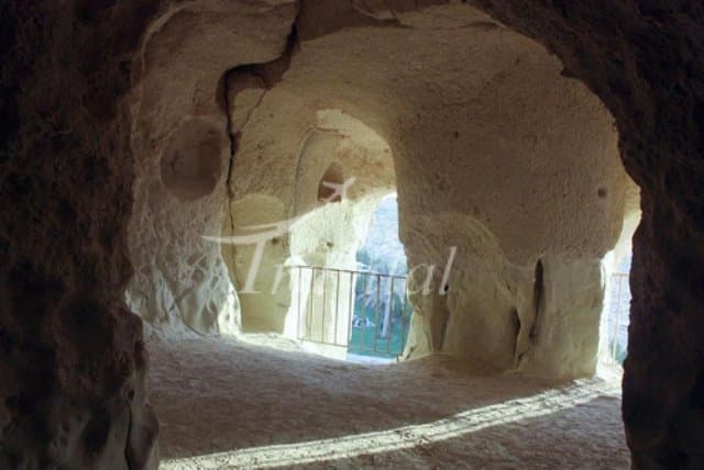 Kharbez Archaeological City and Caves – Qeshm - view 3