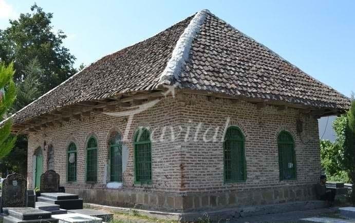Peer Qotbeddin Tomb – Astara - view 2