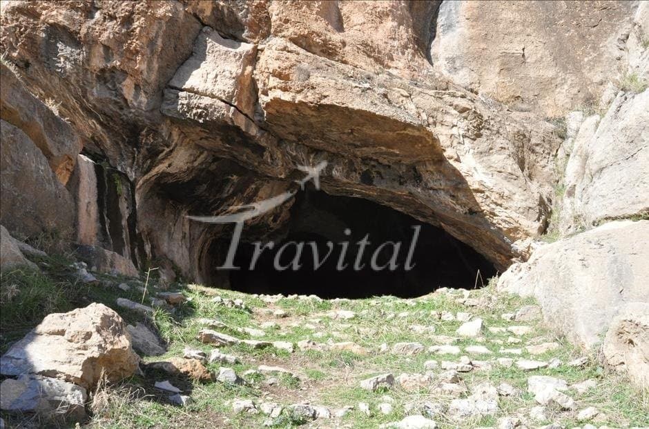 Qomri Cave – Khorram Abad - view 2