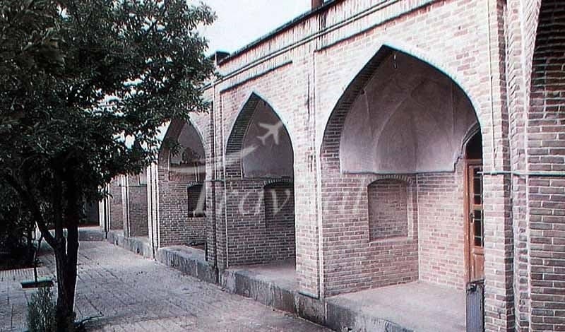 Sheikh Ali Khan Zanganeh Mosque – Towiserkan - view 2