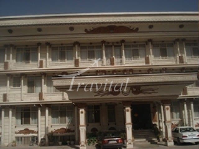 Akhavan Hotel – Kerman - view 1
