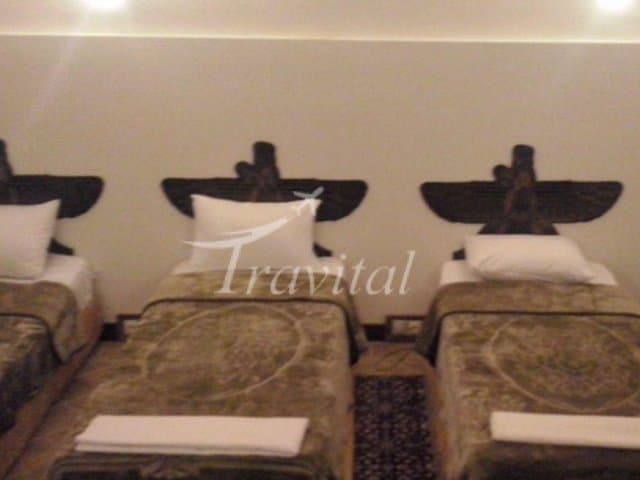 Roz (Rose) Traditional Hotel – Yazd - view 3